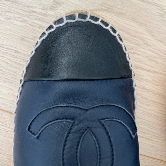 Chanel Lambskin Leather Espadrilles Size 39 - Picture 13 of 16